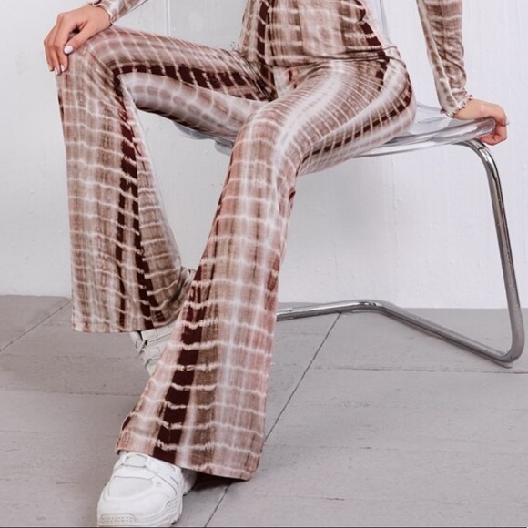 Tie Dye Lettuce Edge Bell Bottom Pants - Picture 5 of 12